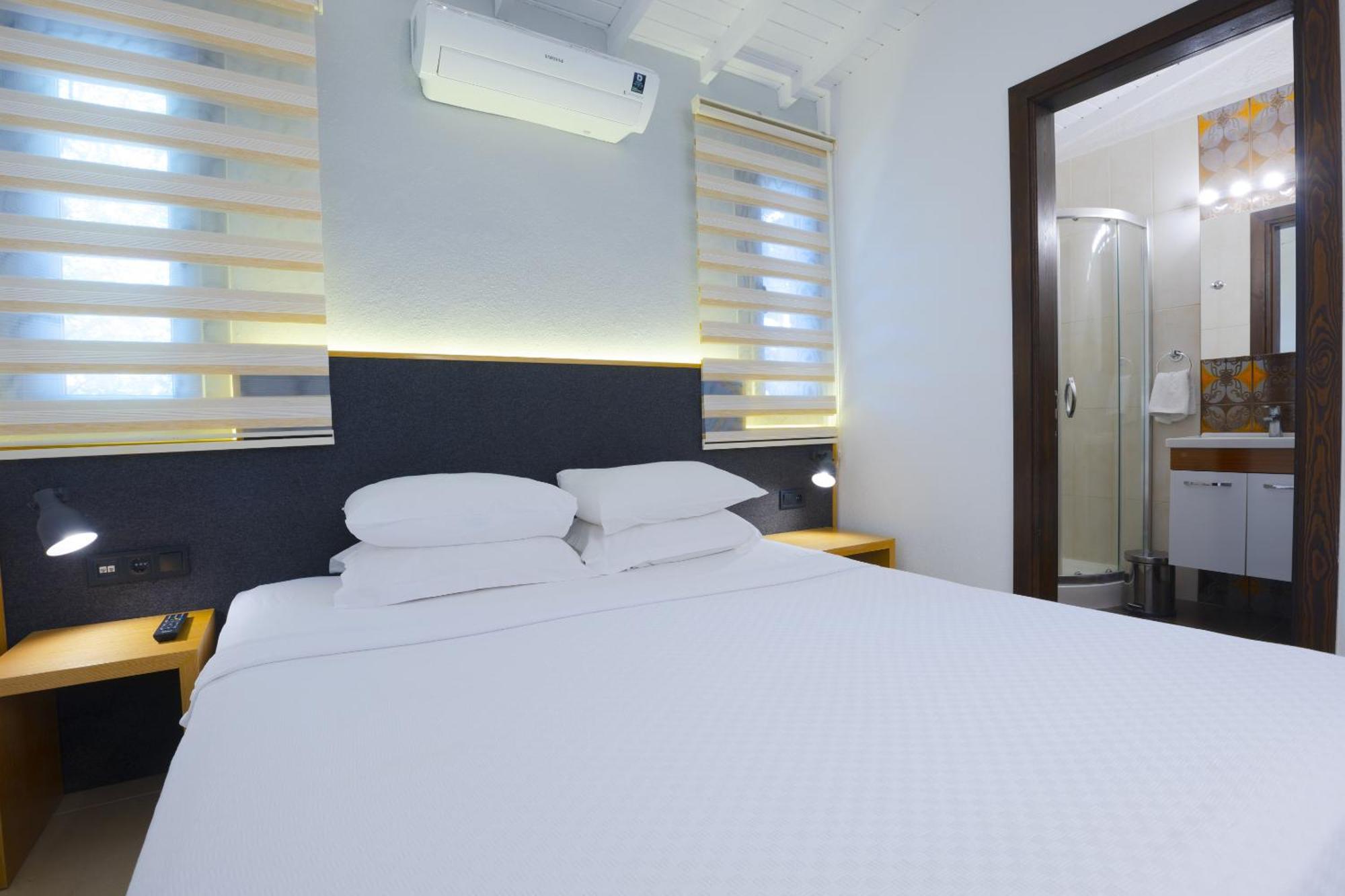 Aegean Apartments - Bungalows Alaçatı Esterno foto