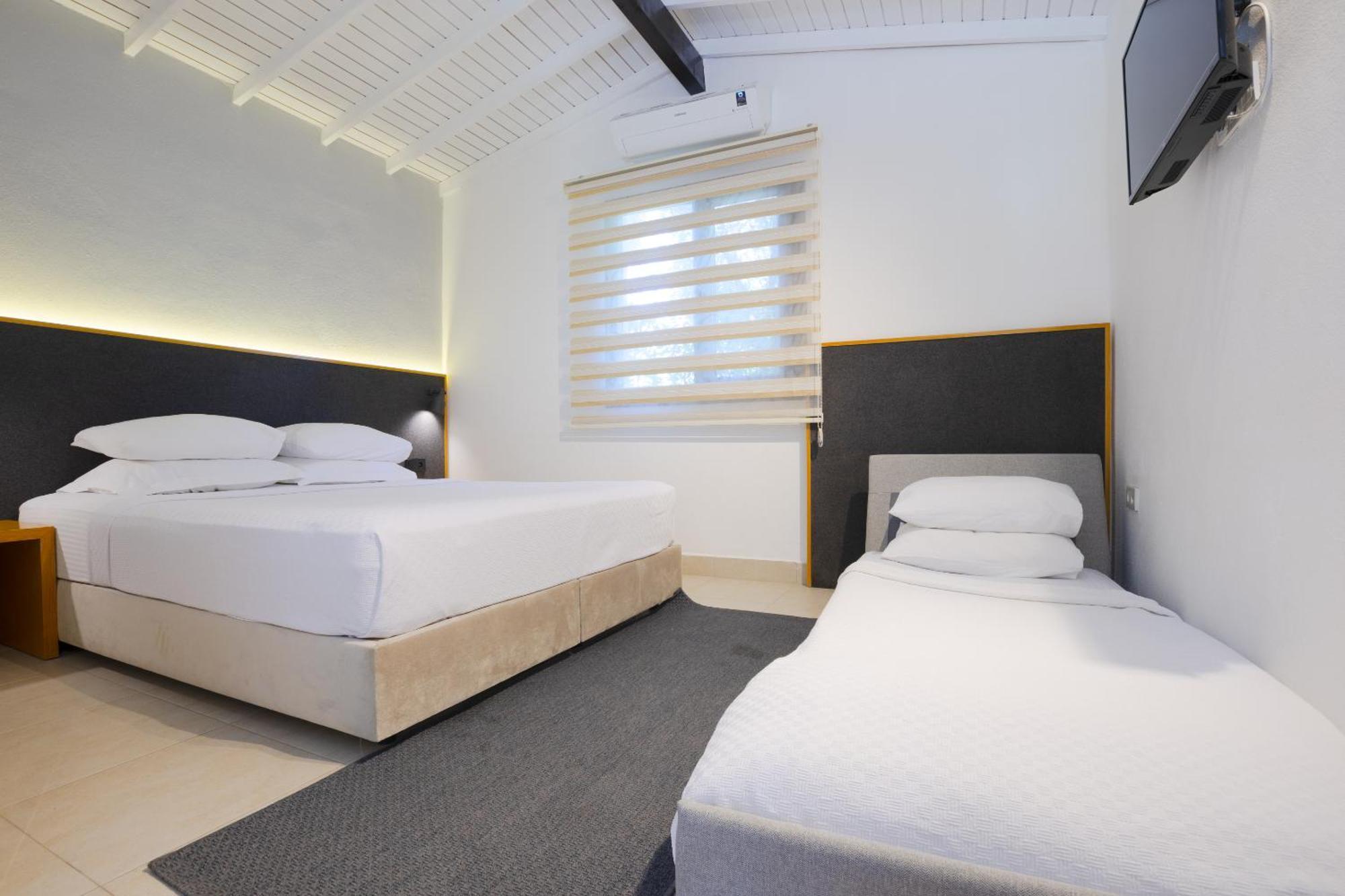 Aegean Apartments - Bungalows Alaçatı Esterno foto