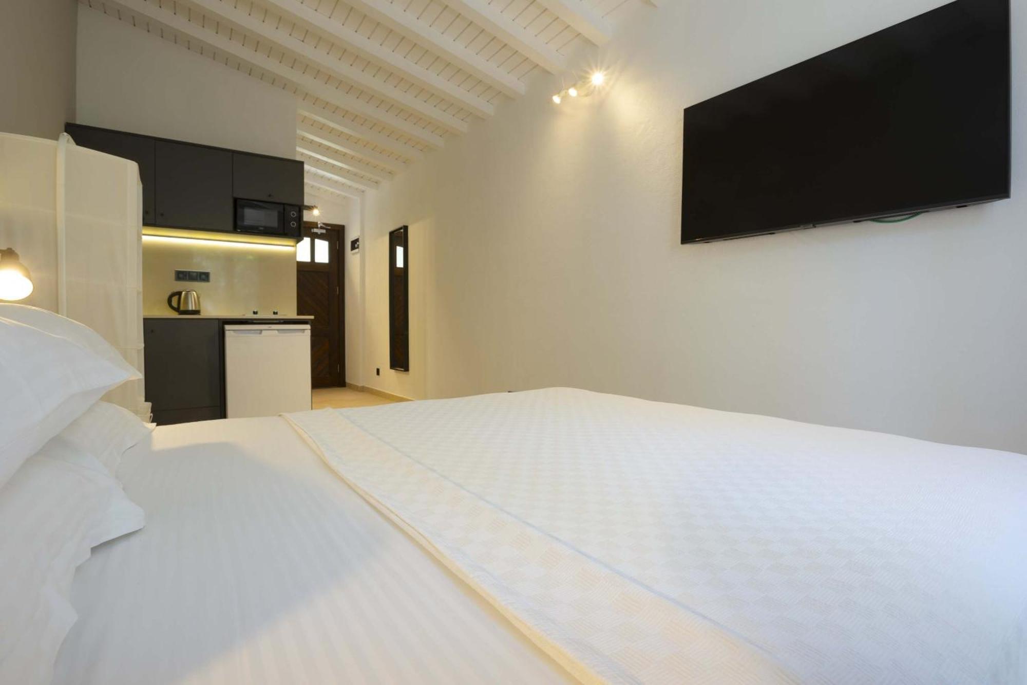 Aegean Apartments - Bungalows Alaçatı Esterno foto